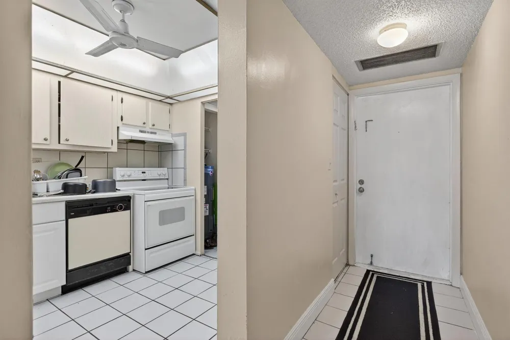 7820 S COLONY CIRCLE S #109 Tamarac, FL 33321