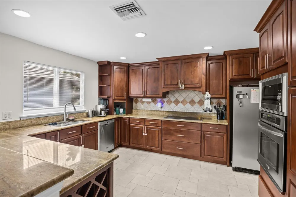 18831 MISTY LAKE DRIVE Jupiter, FL 33458