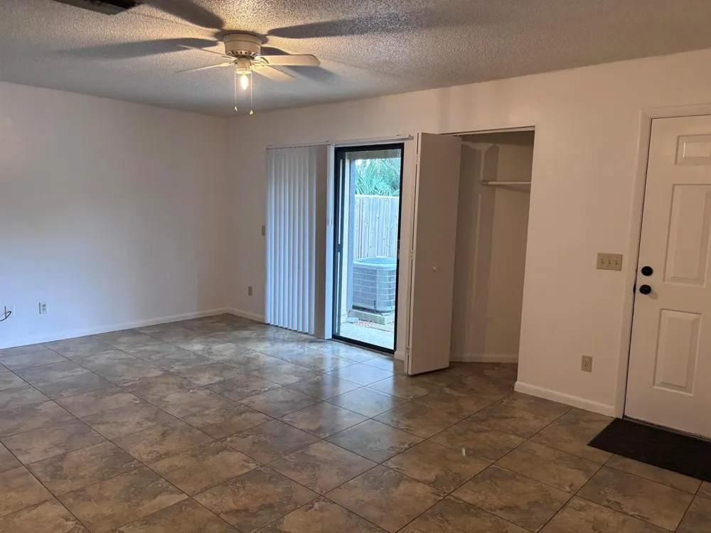 1466 39TH AVENUE #F-1 Vero Beach, FL 32960