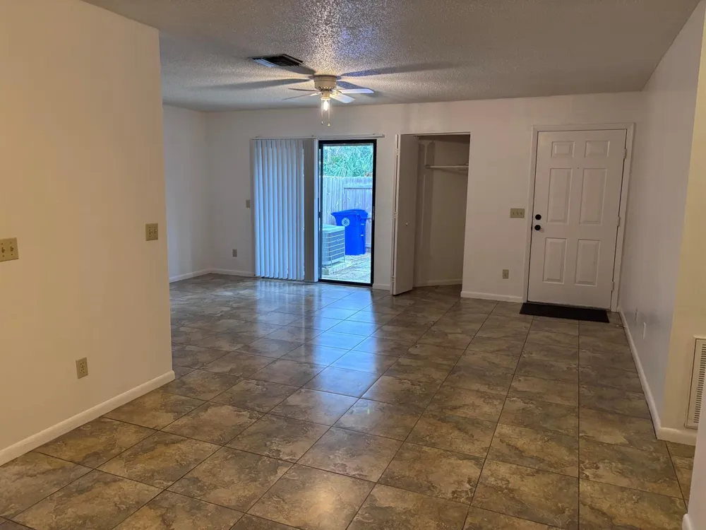 1466 39TH AVENUE #F-1 Vero Beach, FL 32960