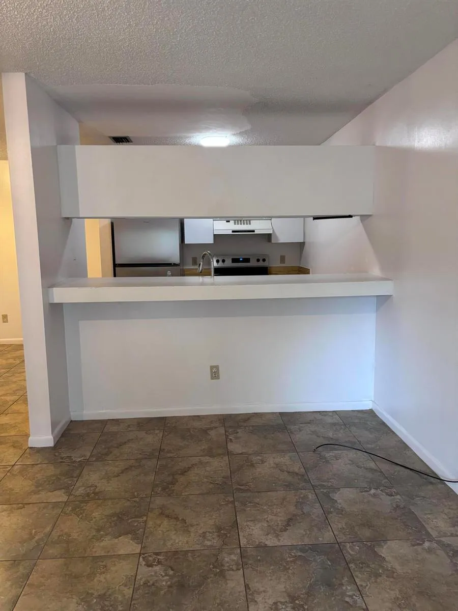 1466 39TH AVENUE #F-1 Vero Beach, FL 32960