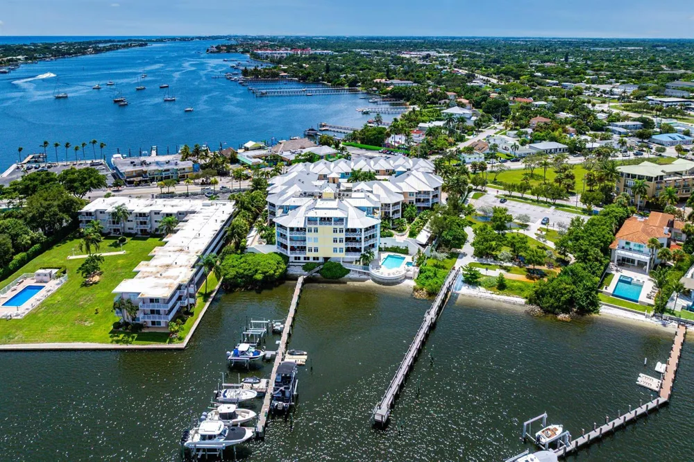 305 E Ocean Avenue #Th-7 Lantana, FL 33462