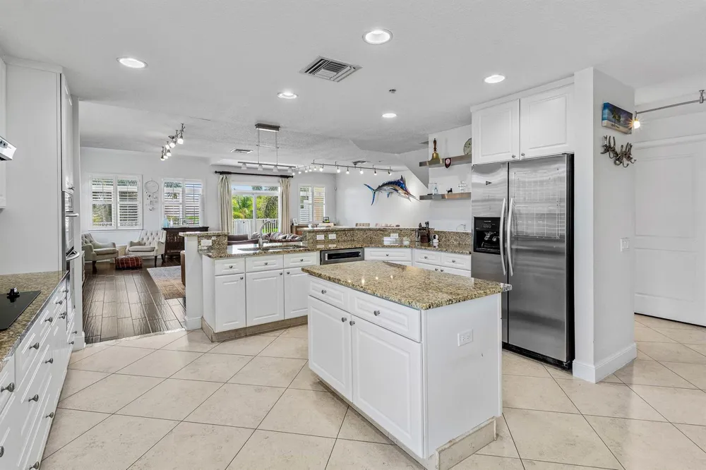 305 E Ocean Avenue #Th-7 Lantana, FL 33462