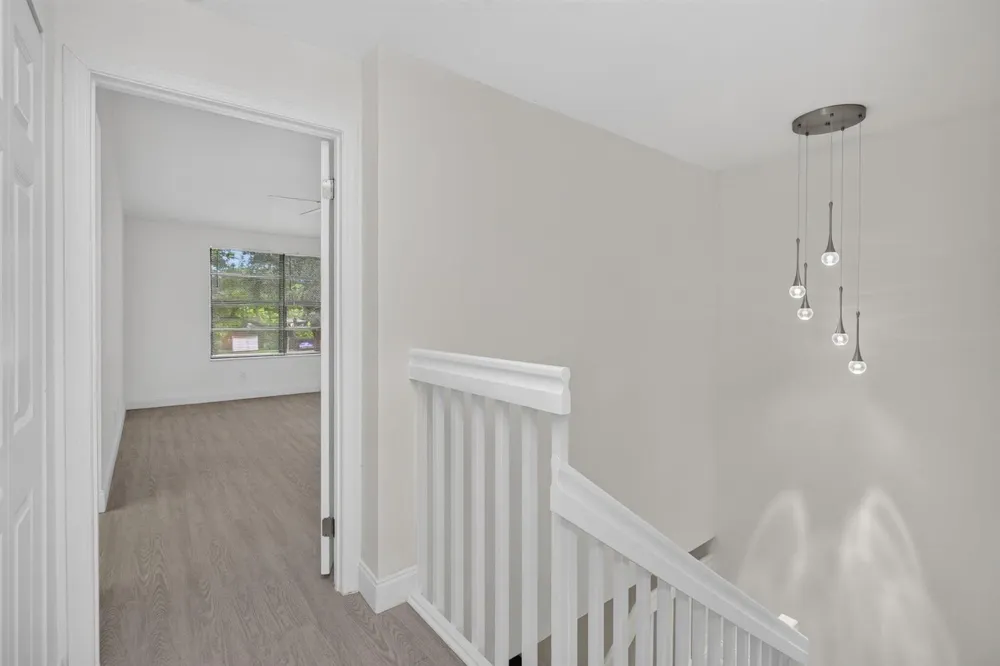 9189 VINEYARD LAKE DRIVE Plantation, FL 33324