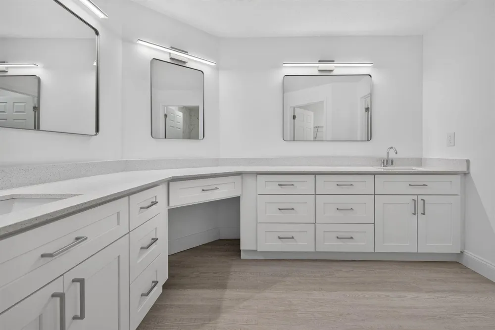9189 VINEYARD LAKE DRIVE Plantation, FL 33324