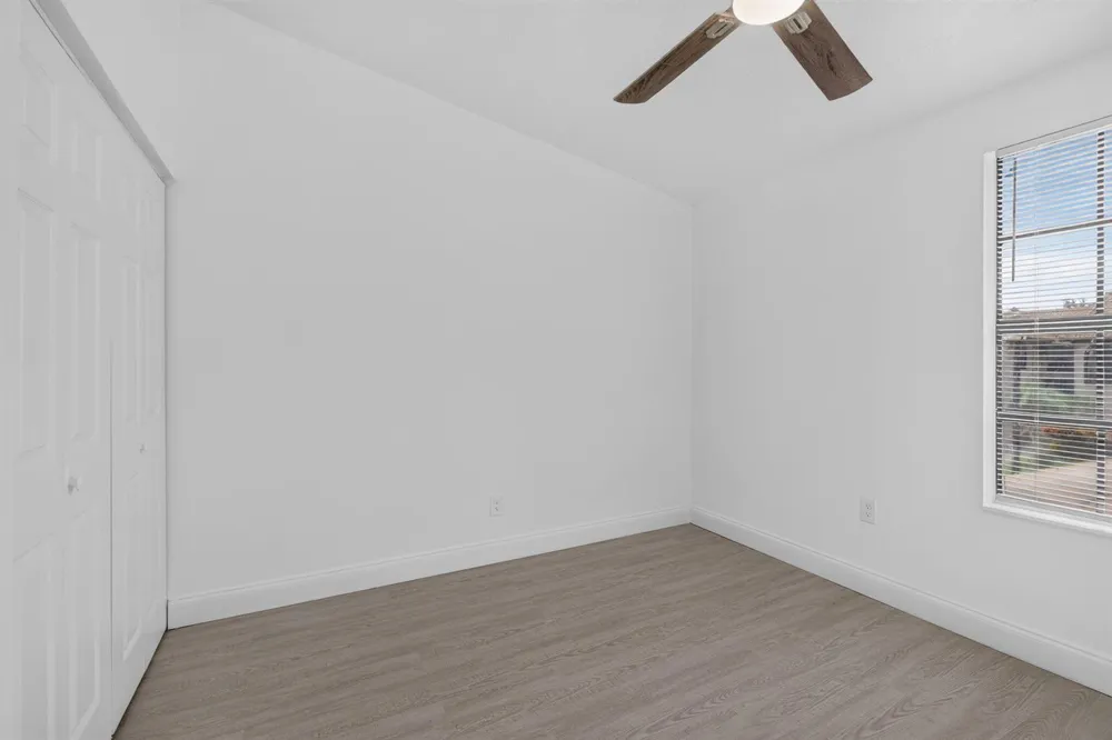 9189 VINEYARD LAKE DRIVE Plantation, FL 33324
