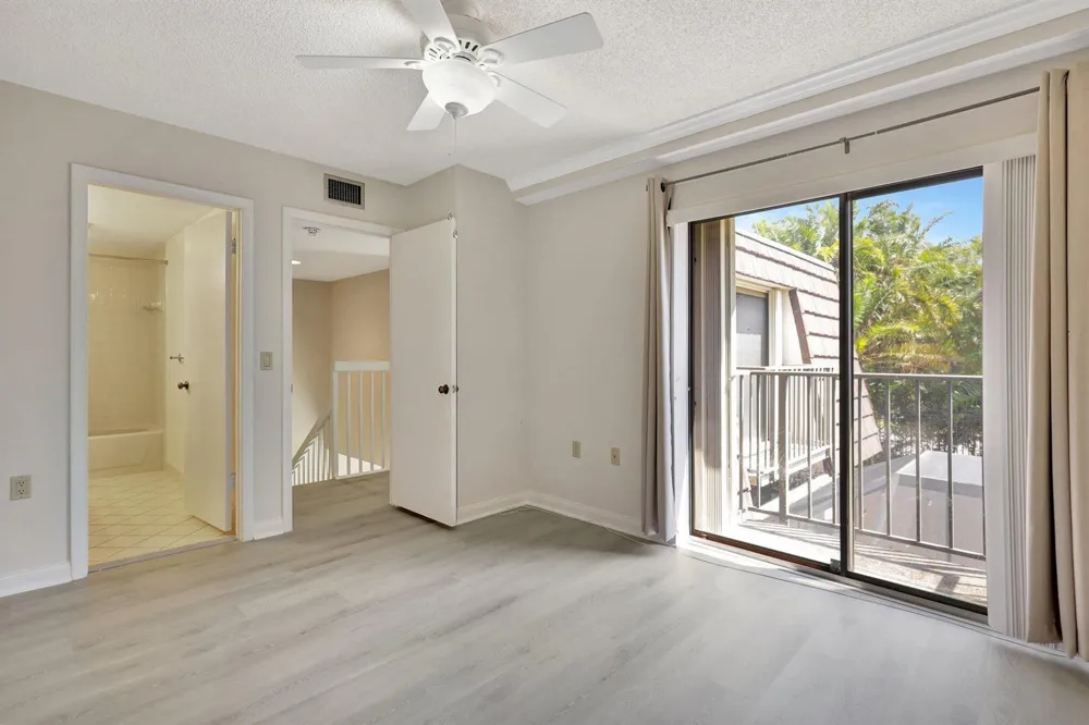 7118 71ST WAY West Palm Beach, FL 33407