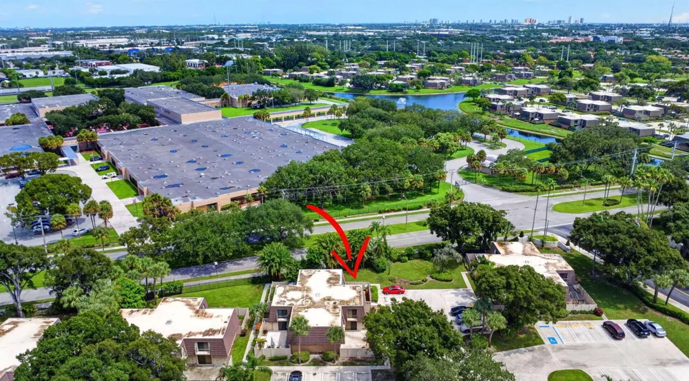 7118 71ST WAY West Palm Beach, FL 33407