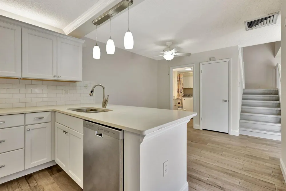 7118 71ST WAY West Palm Beach, FL 33407