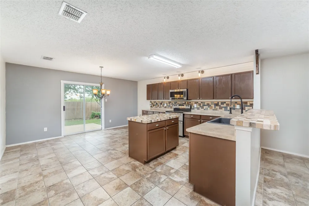4408 Statesman Lane Fort Worth, TX 76244