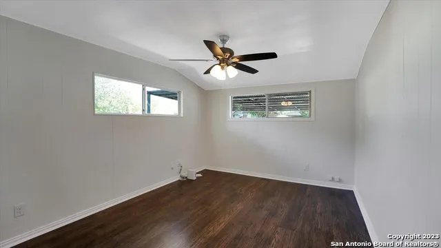 542 THORAIN BLVD Unit 2 San Antonio, TX 78212