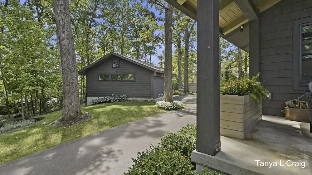 3652 Reeds Lake Boulevard SE Grand Rapids, MI 49506