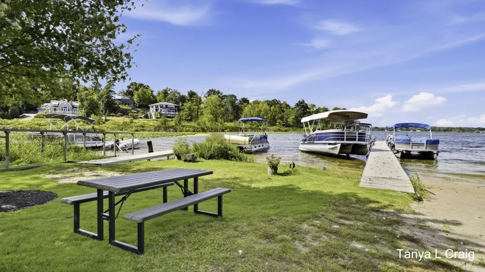 3652 Reeds Lake Boulevard SE Grand Rapids, MI 49506