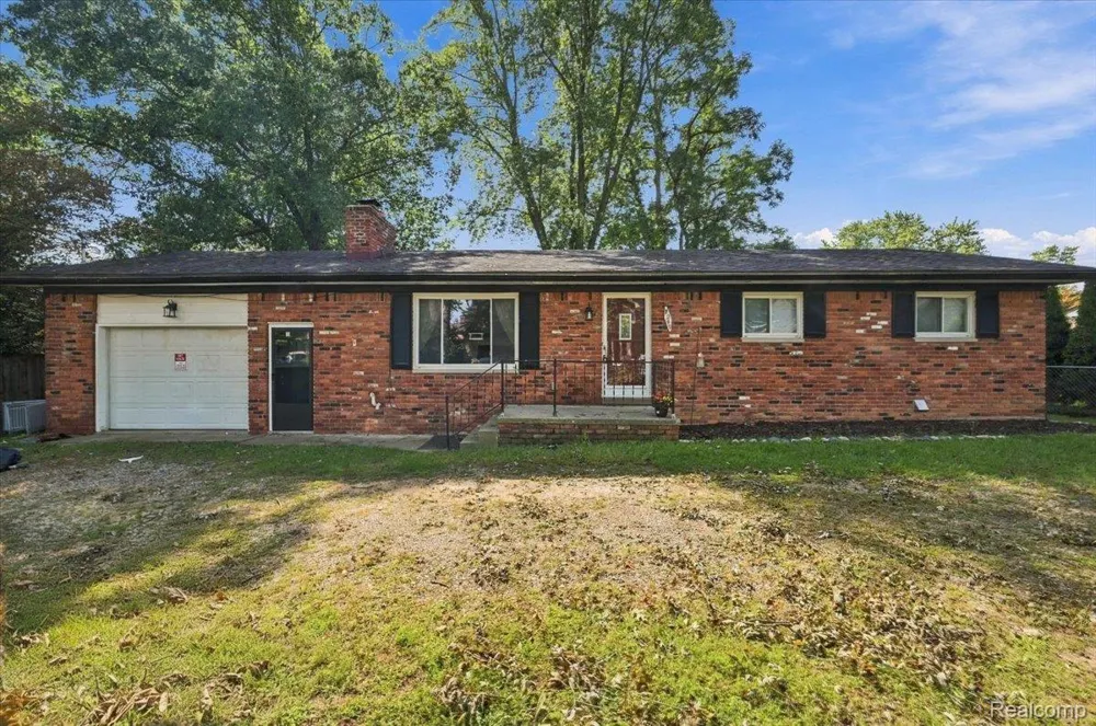 7249 2nd Street West Bloomfield Charter Township, MI 48324