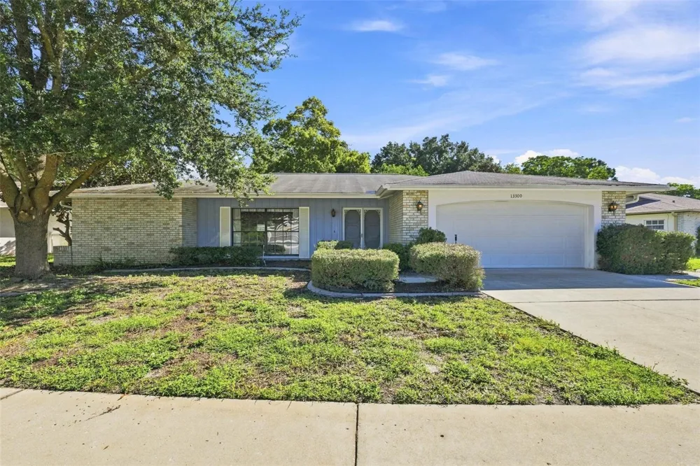 13300 SHADBERRY LANE Hudson, FL 34667