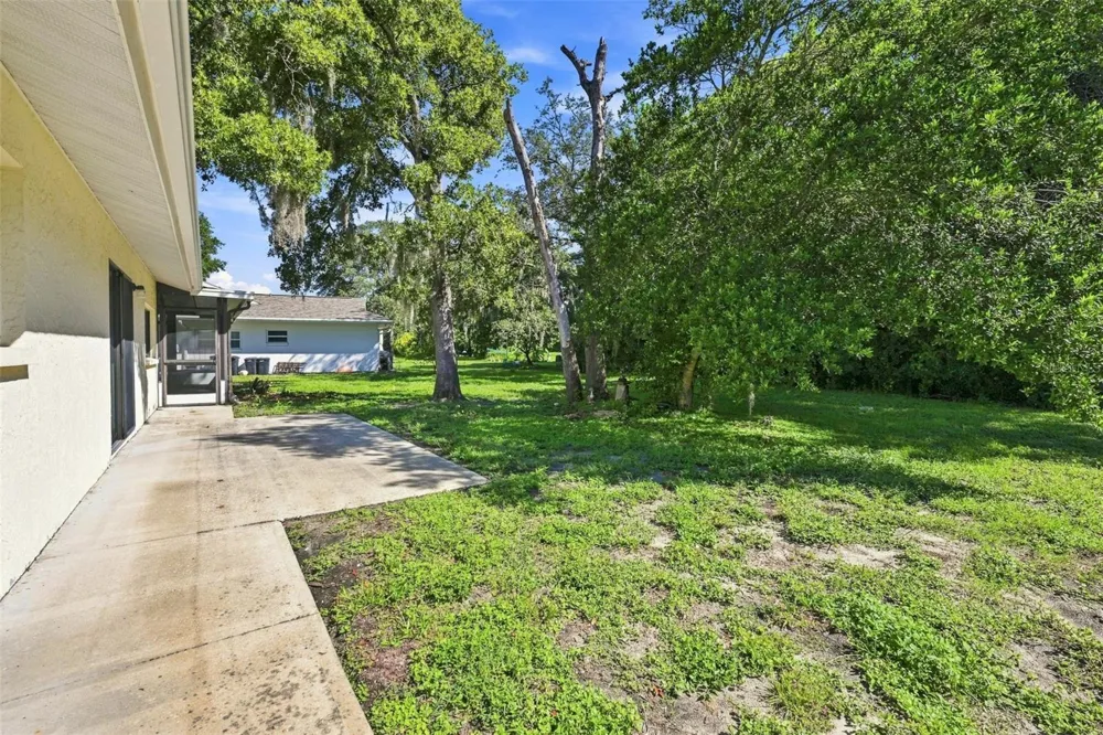 13300 SHADBERRY LANE Hudson, FL 34667