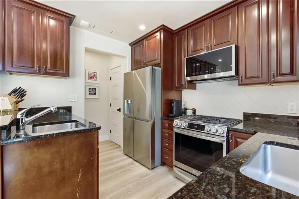 3952 Club Drive NE Atlanta, GA 30319
