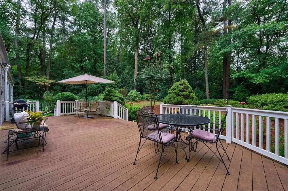 3952 Club Drive NE Atlanta, GA 30319
