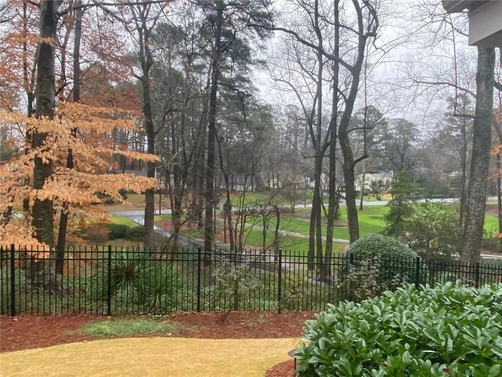 3952 Club Drive NE Atlanta, GA 30319