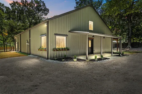 330 Forest Hills
