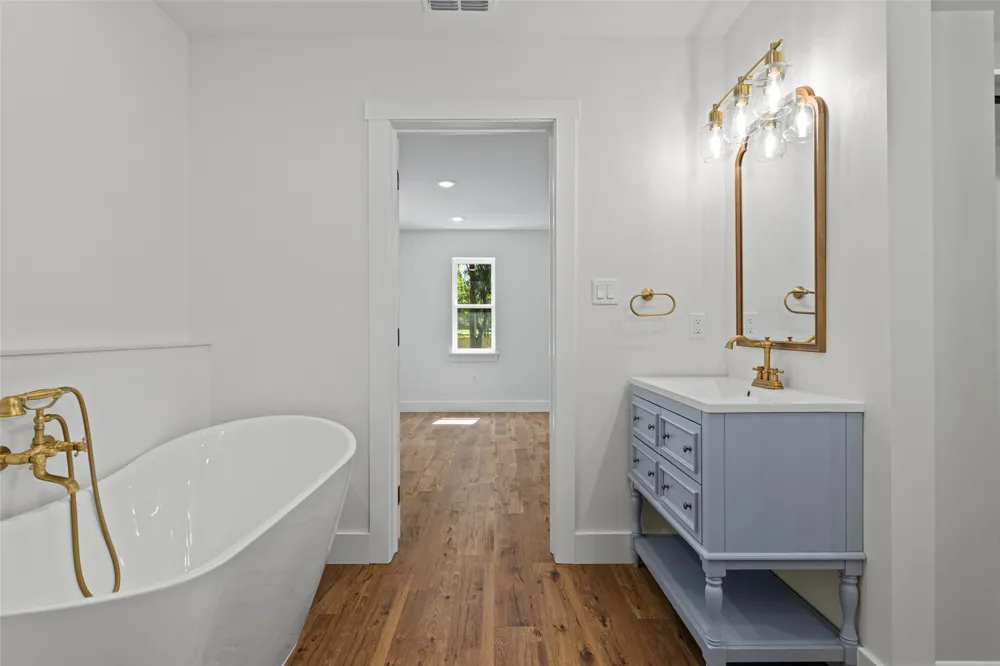 330 Forest Hills Hallsville, TX 75650