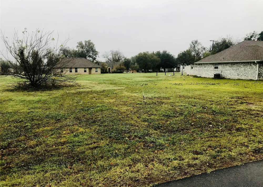 502 Bois D Arc Street Honey Grove, TX 75446