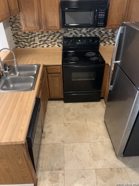 12269 APRICOT DR San Antonio, TX 78247