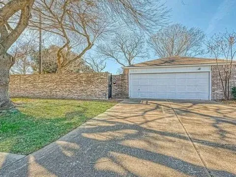 3610 Vineyard Drive