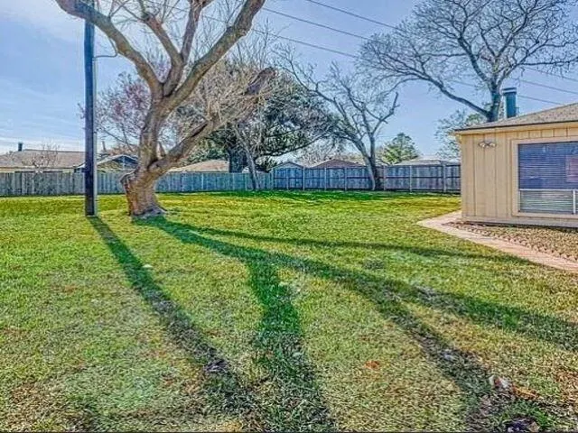 3610 Vineyard Drive Houston, TX 77082