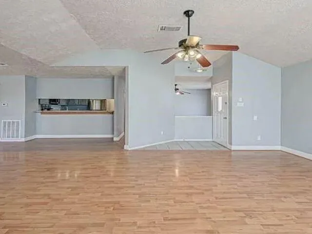 3610 Vineyard Drive Houston, TX 77082