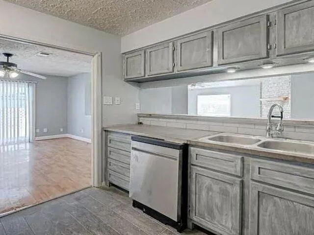 3610 Vineyard Drive Houston, TX 77082