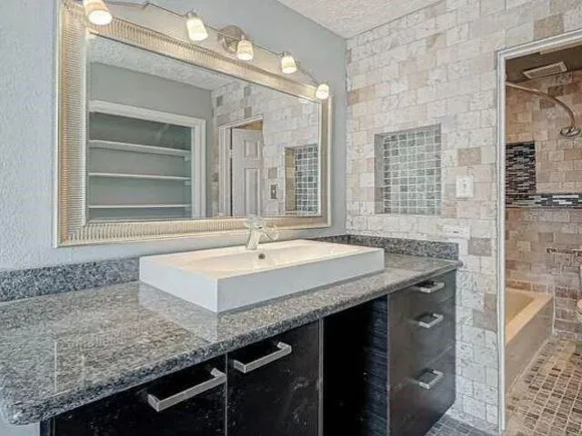 3610 Vineyard Drive Houston, TX 77082