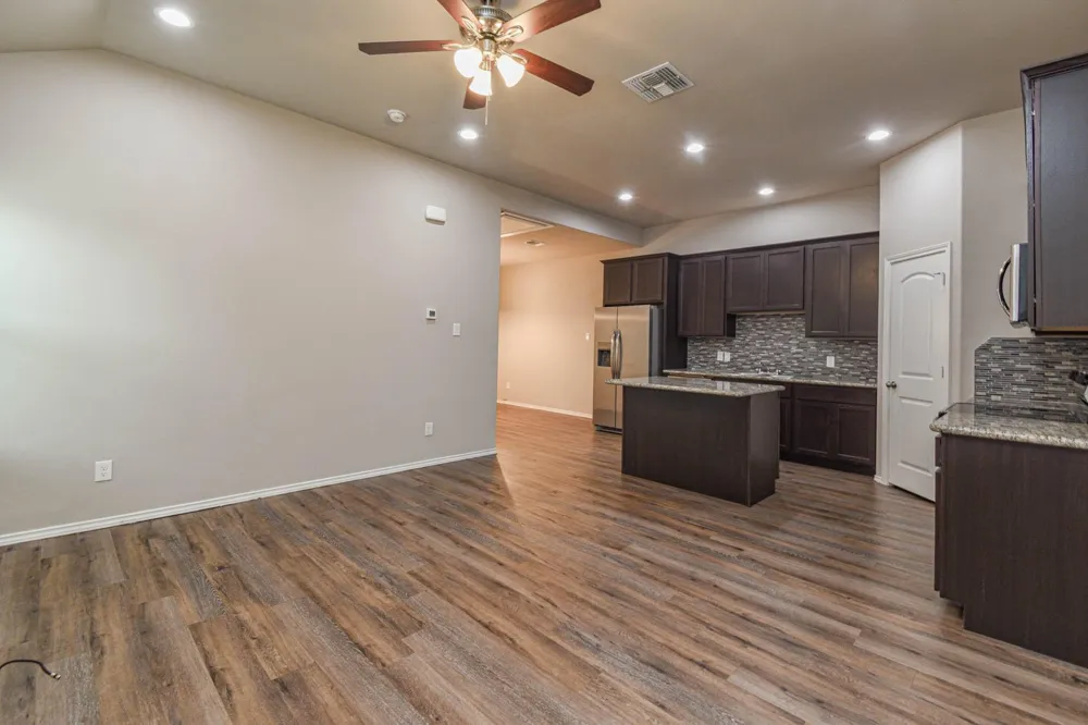 15633 Sycamore Dr Montgomery, TX 77356
