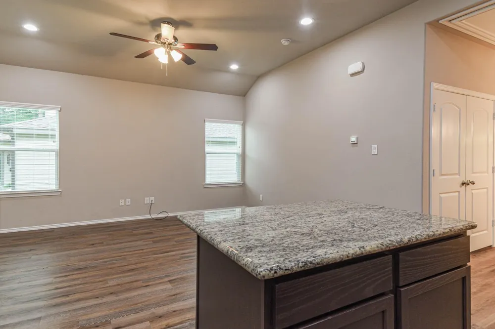 15633 Sycamore Dr Montgomery, TX 77356