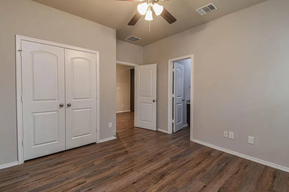 15633 Sycamore Dr Montgomery, TX 77356