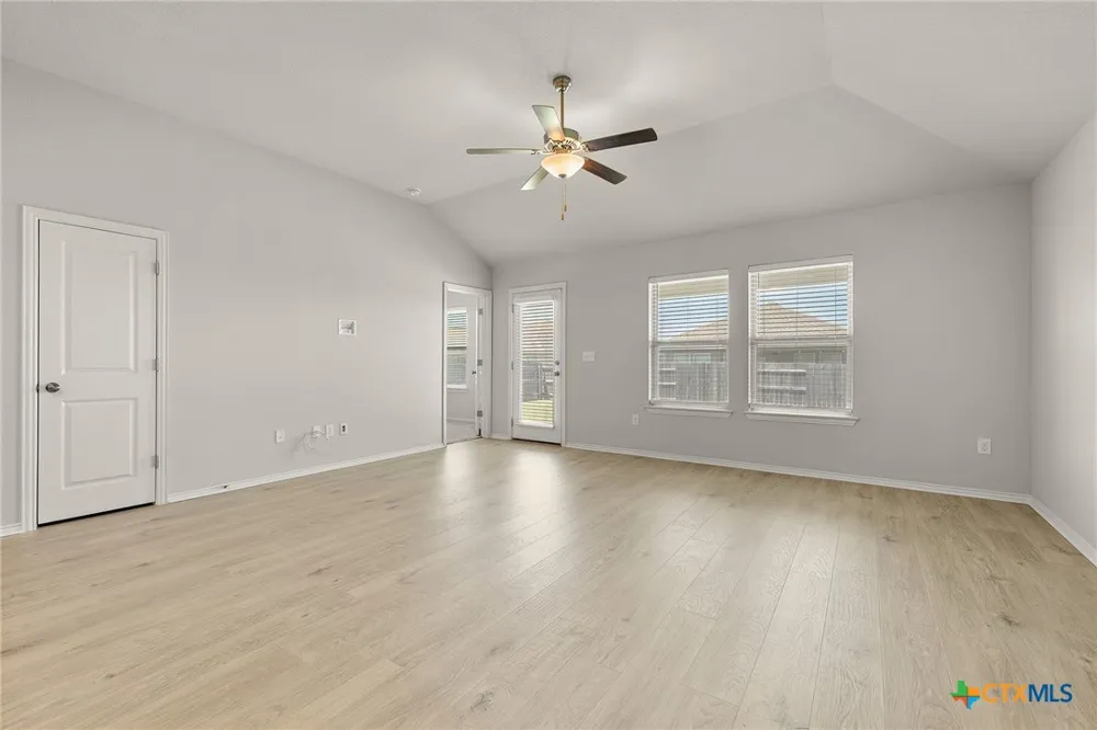 13612 Bullhorn Acacia Pass Manor, TX 78653