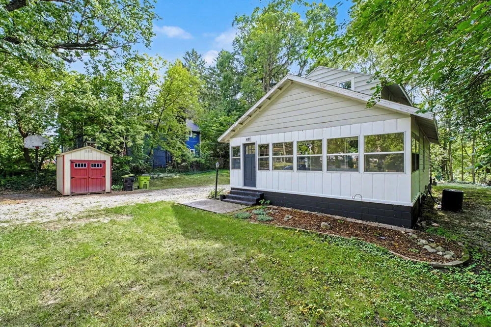 401 W South Street Greenville, MI 48838