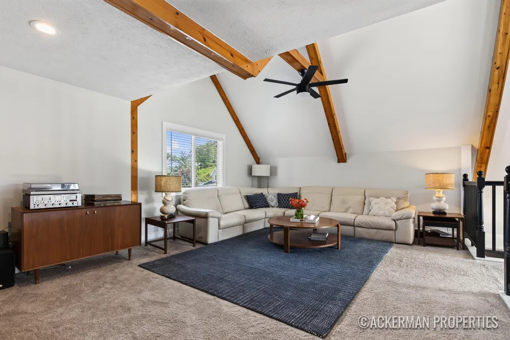 494 S Shore Drive Caledonia, MI 49316