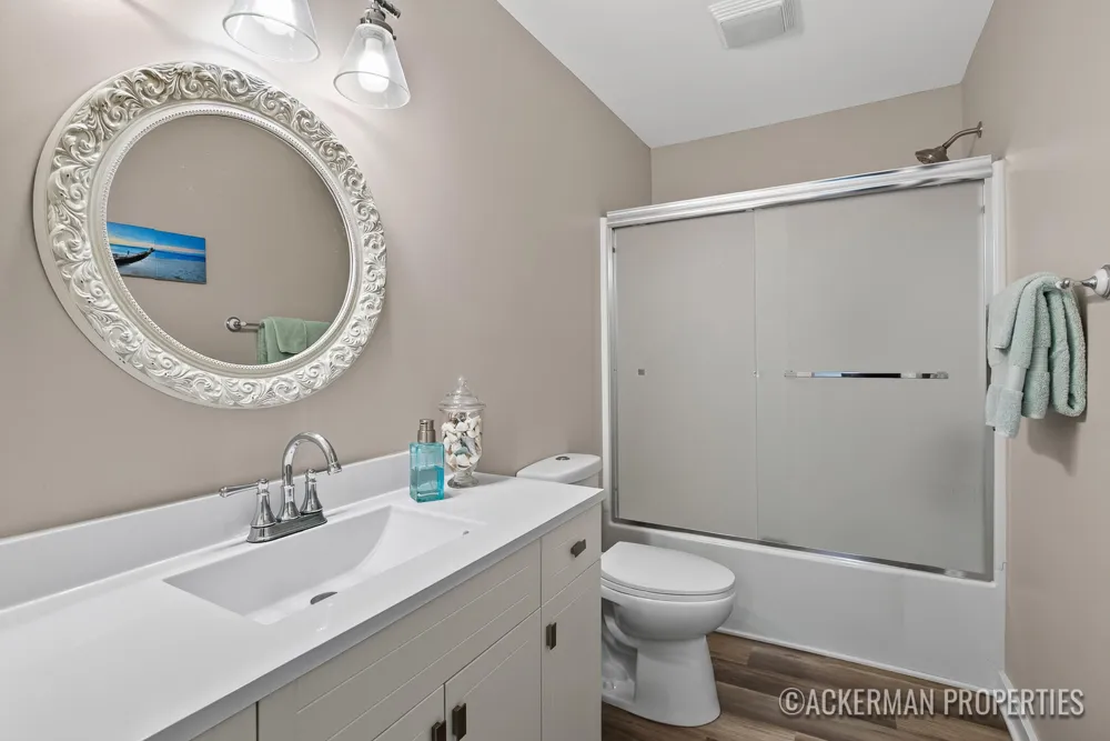 494 S Shore Drive Caledonia, MI 49316