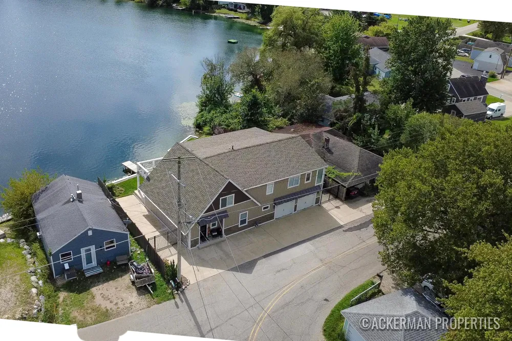 494 S Shore Drive Caledonia, MI 49316