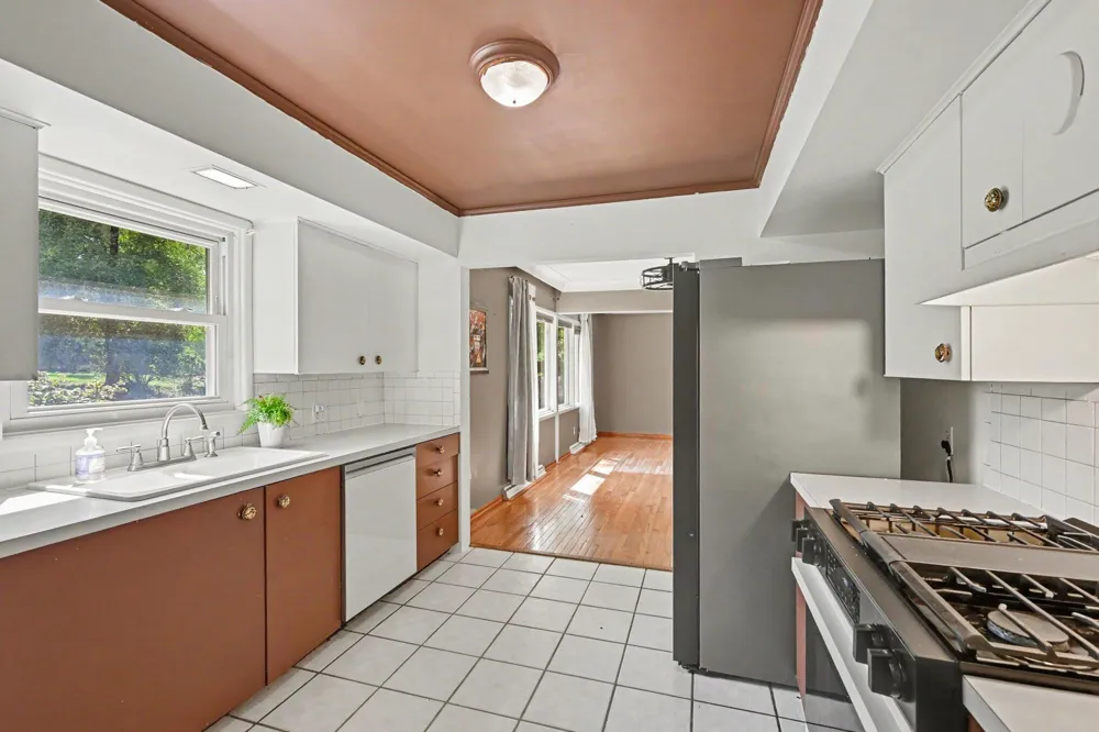 2805 Winchell Avenue Kalamazoo, MI 49008