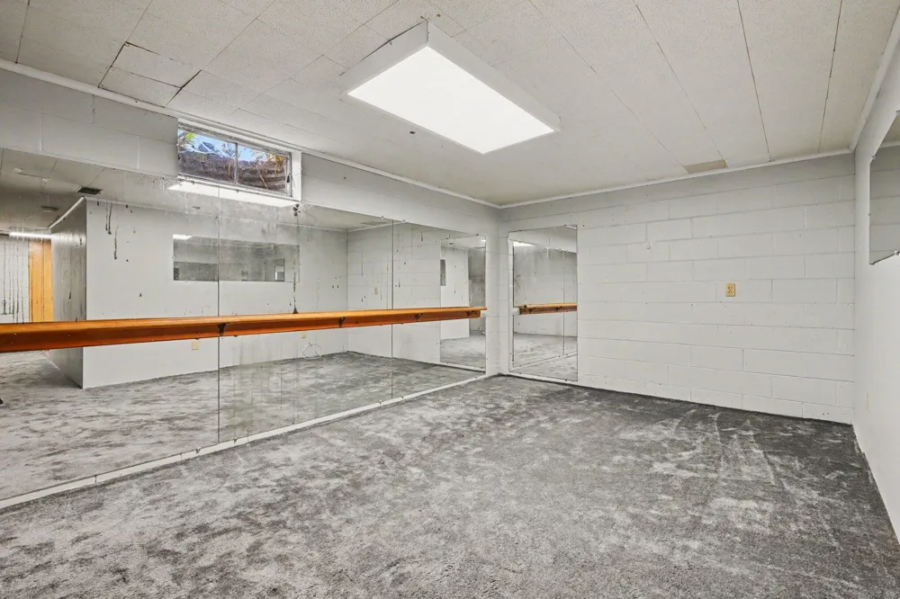 2805 Winchell Avenue Kalamazoo, MI 49008
