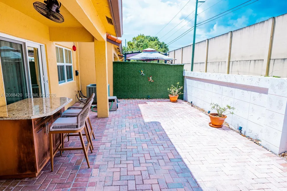 Address Not Shown Davie, FL 33325