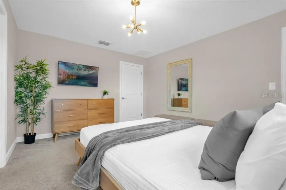 8997 STINGER DRIVE Davenport, FL 33896