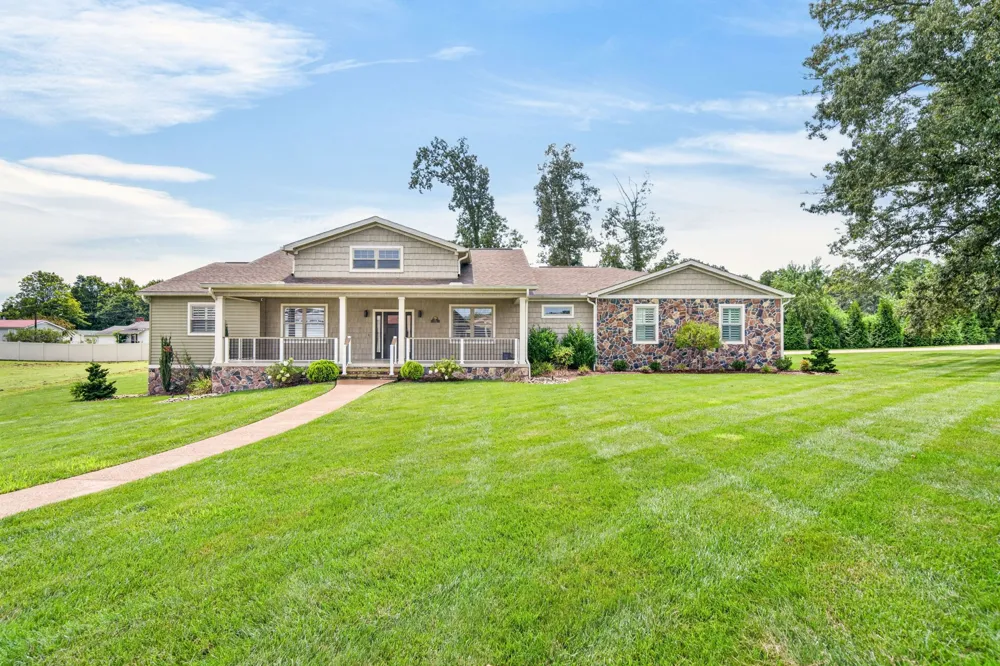 171 Red Oak Dr Crossville, TN 38555