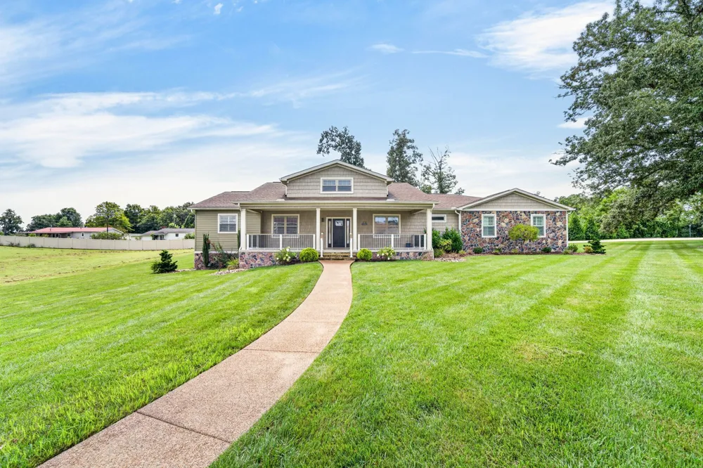 171 Red Oak Dr Crossville, TN 38555