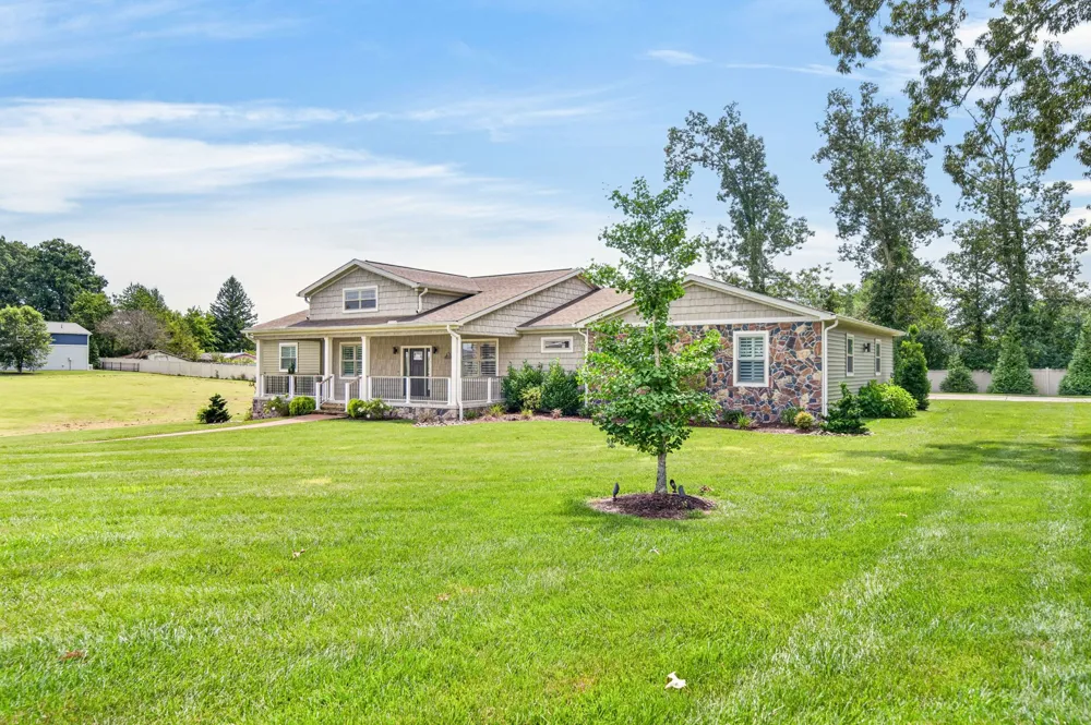 171 Red Oak Dr Crossville, TN 38555