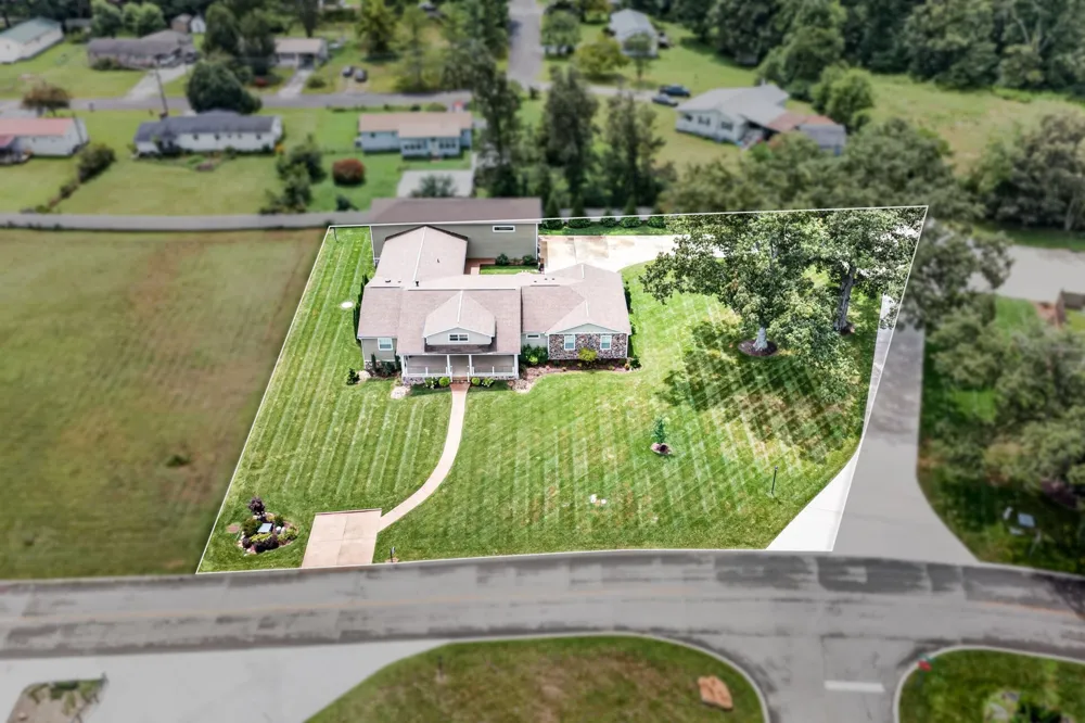 171 Red Oak Dr Crossville, TN 38555