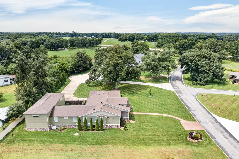 171 Red Oak Dr Crossville, TN 38555