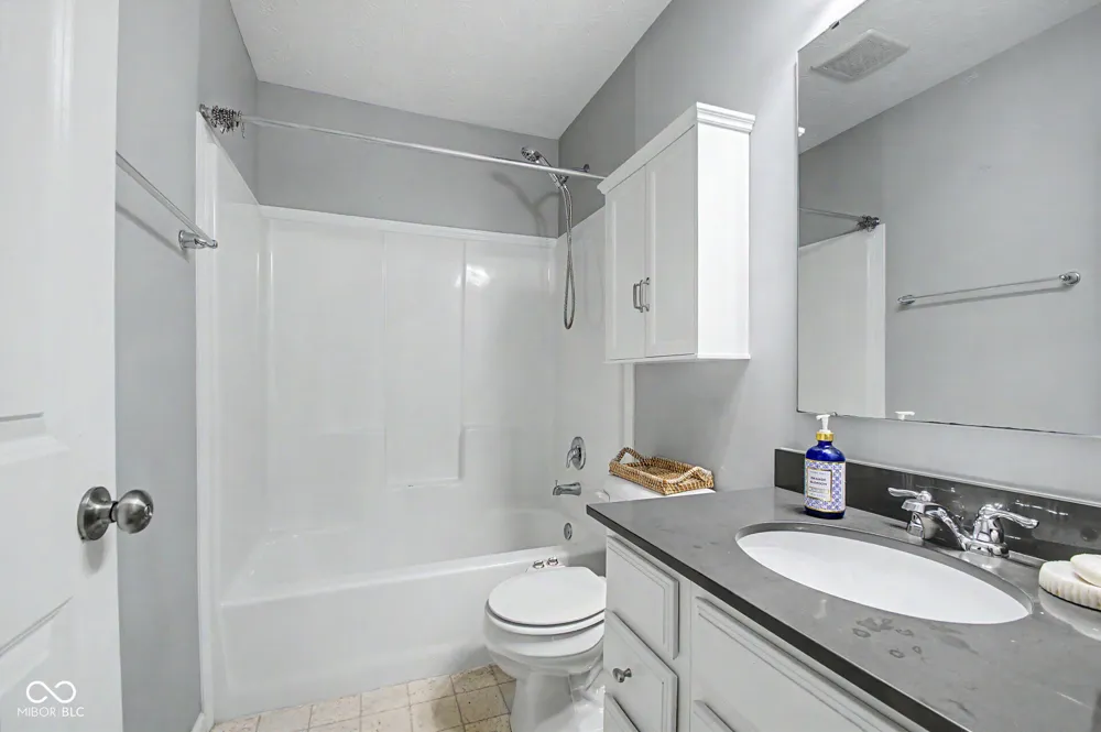 10507 Pintail Lane Indianapolis, IN 46239